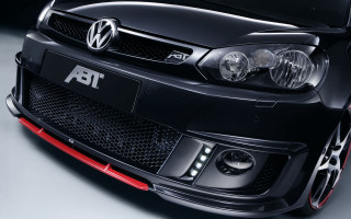 Black car red stripe closeup - albert aublet free wallpaper