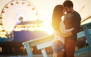 Romantic couple ferriswheel sunset denim - free love wallpaper