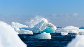 Large iceberg ocean blue sky - the ocean next free wallpaper