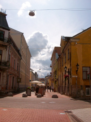 Street buildings lamppost people city - boleslaw cybi free wallpaper for mobile