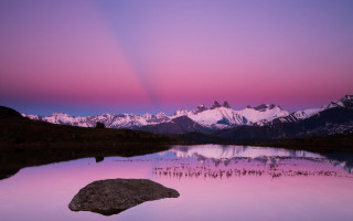 Mountain range reflection sunset pink - crepuscular free wallpaper