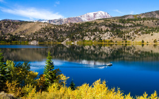 Lake mountains trees autumn scenery 2 - mountain and trees free wallpaper for desktop