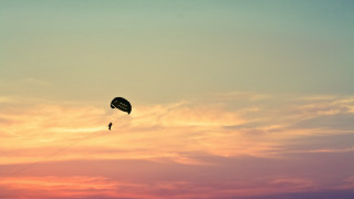 Kite flying sunset parachute dreamscape - a parachute free wallpaper