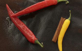 Red yellow peppers cinnamon pepper - a couple free wallpaper