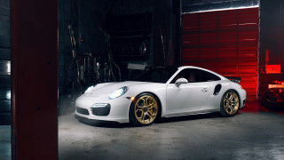 White porsche red wall red - a red door free wallpaper for desktop