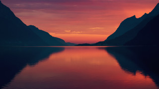 Sunset mountain range red sky 8 - a red sky in the background free wallpaper