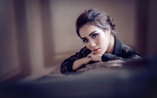 Woman black dress black jacket - a black tie free wallpaper for desktop