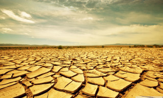 Desert rocks dirt sky background - a desert area free wallpaper