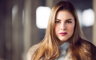 Caroline mytinger blonde long hair - free portrait wallpaper for desktop