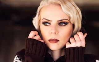 Blonde green eyed woman artdeco - art deco free wallpaper