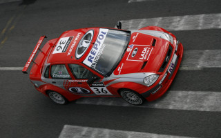 Small red car race track - david rubín free wallpaper
