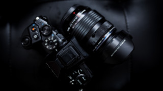 Camera lens table black background - canon eos r 3 free wallpaper