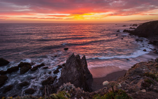 Sunset ocean rocky shore cliff - a rocky shore free wallpaper