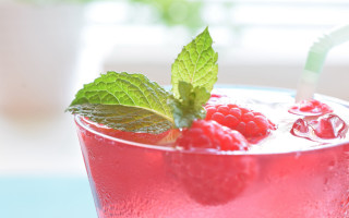 Raspberry mint water glass 3d - dorothy coke free wallpaper