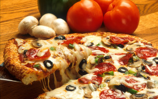 Pizza missing slice tomatoes mushrooms - tomato free wallpaper