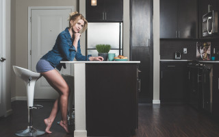 Woman coffee laptop kitchen arabesque - carey morris free wallpaper for desktop