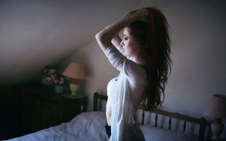 White dress woman bed room - a bed in a room free wallpaper for desktop