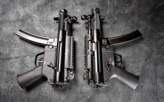 Guns table middle puzzle monochrome - free motorcycles wallpaper for desktop