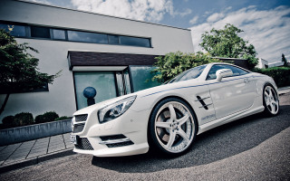 White mercedes sls cloudy sky - pearlescent free wallpaper for desktop