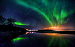 Aurora borealis lake night stars - aurora free wallpaper for desktop