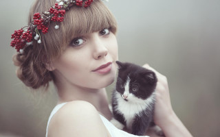 Woman cat flower bird portrait - cat free wallpaper