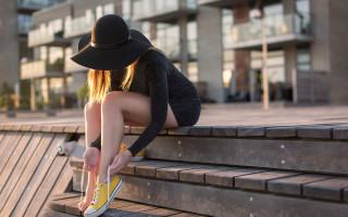 Woman hat sitting shoes blonde - fashion free wallpaper
