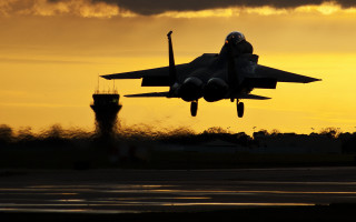 Jet takeoff dawn sunset matte - an airport runway free wallpaper