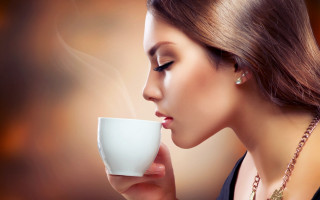 Woman coffee steam necklace portrait - facial feature free wallpaper for desktop