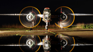 Plane runway night lights reflection - the runway free wallpaper