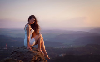 Woman white dress rock valley - a white dress free wallpaper for desktop