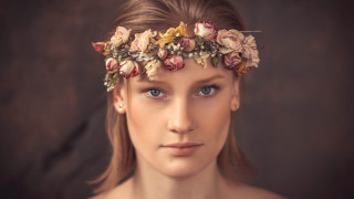 Woman flowercrown serious portrait photorealistic - a flower crown free wallpaper for desktop