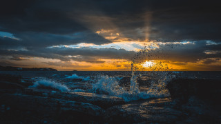 Sunset water splash rocks clouds - andrew geddes free wallpaper for desktop