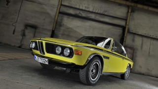 Yellow bmw garage fine detailed - a garage next free wallpaper