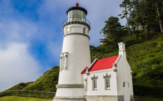 Lighthouse hill trees fence architecture - a red roof free wallpaper
