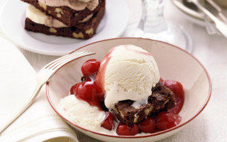 Ice cream brownies table fork - a fork and spoon free wallpaper