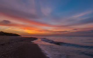 Sunset beach lighthouse waves cloudy - the shore of the beach free wallpaper