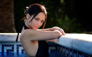 Woman leaning pool marble portrait - daphne mcclure free wallpaper