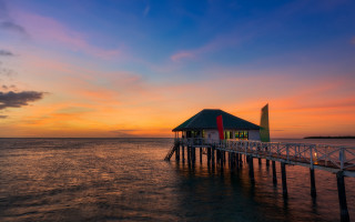 Pier hut sunset boat city - a pier free wallpaper for desktop