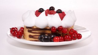 Berry cream cake cherry foody - a cherry free wallpaper