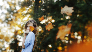 Girl leaf autumn photorealistic bokeh - a girl holding free wallpaper