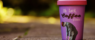 Coffee man kimono sidewalk blurry - a coffee cup free wallpaper