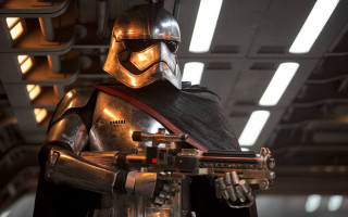 Star wars character gun room - a gun in a room free wallpaper