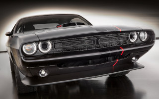 Black muscle car red stripes - a black muscle car free wallpaper