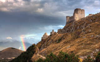 Rainbow castle hillscape medieval matte - a rainbow in the sky above free wallpaper