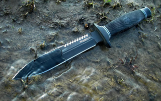 Knife ground center blade black - a black handle free wallpaper