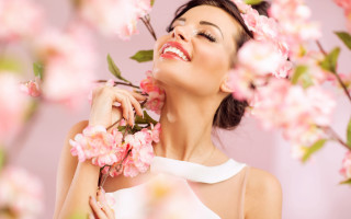 Woman white dress flower smiling - a flower free wallpaper