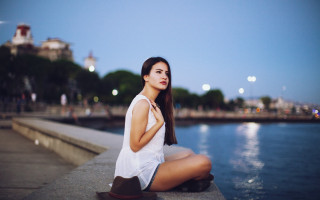 River sitting night bokeh portrait - aestheticism free wallpaper