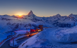 Snowy mountain train sunset gradient - a train traveling free wallpaper