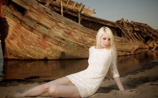 Beach woman boat gothic photorealistic - the beach next free wallpaper