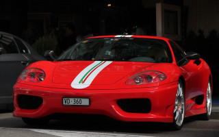 Red sports car white hood 2 - a white stripe free wallpaper